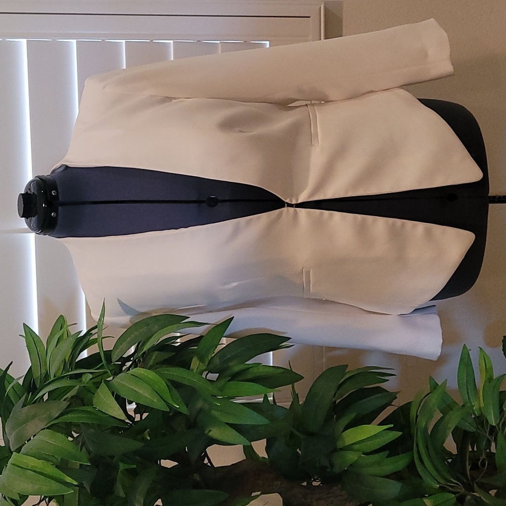 Jennifer Lopez blazer, off white, womens sz 14